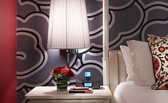 Accessible Premier King Room with 1 King Bed