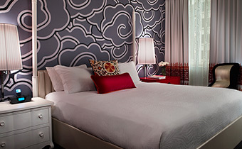 Accessible Monte Carlo Suite with 1 King Bed