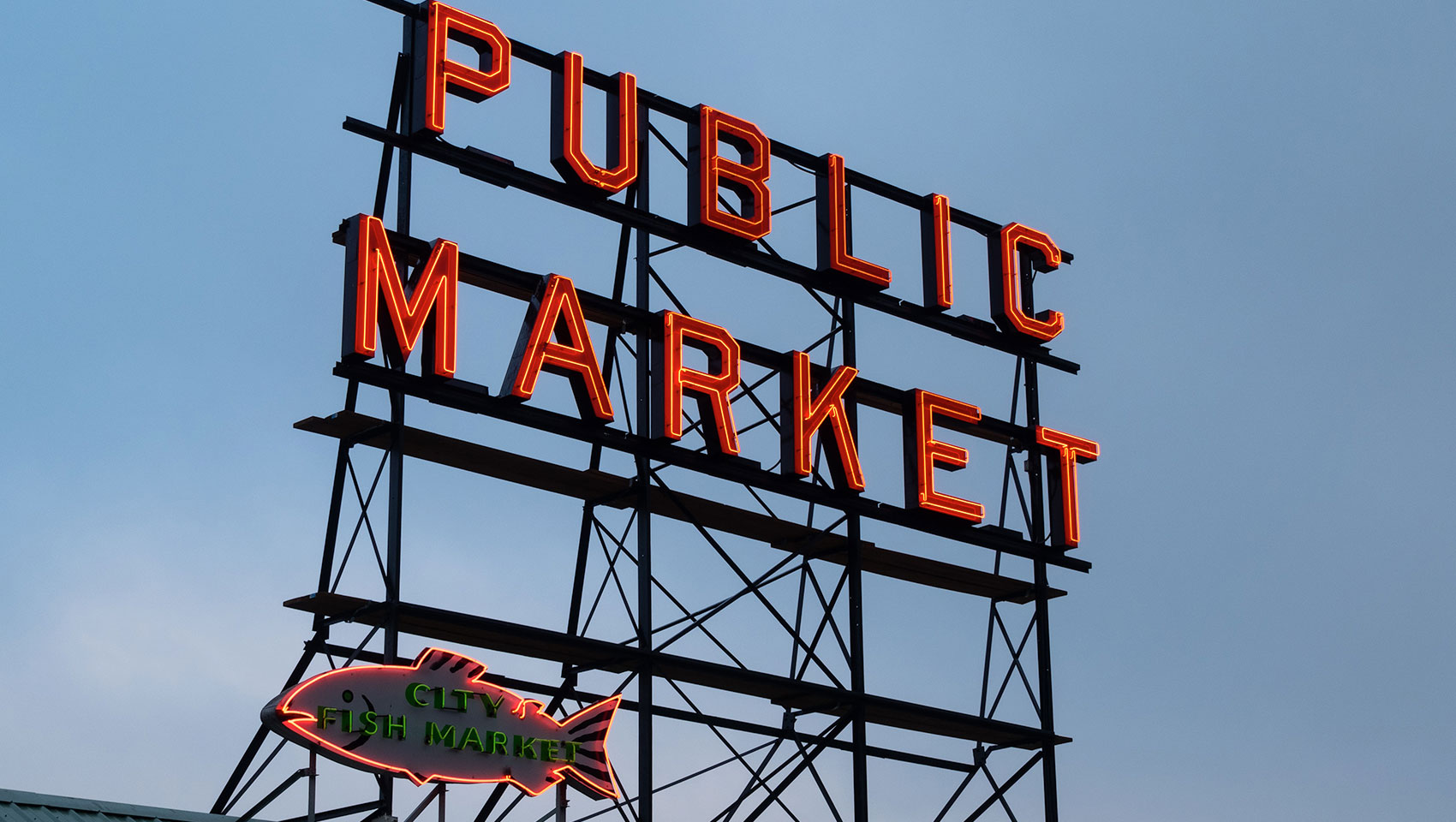 pike place fish market sign